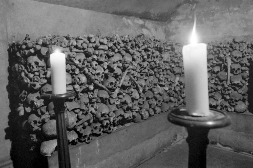 Crypte des Brotteaux : ossuaire de la chapelle Sainte-Croix de Lyon